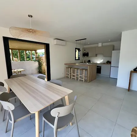 Villa Maison En Bois Piscine Climatisee Proche De La *