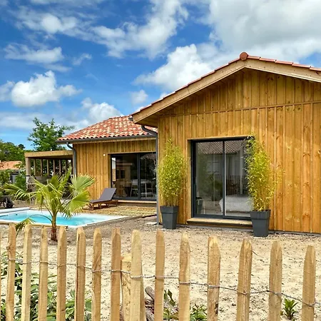 Maison En Bois Piscine Climatisee Proche De La *